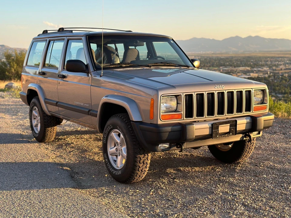 2001 Jeep XJ Cherokee - Image 25 of 31