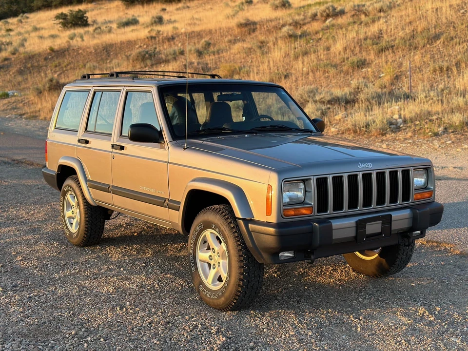 2001 Jeep XJ Cherokee - Image 23 of 31