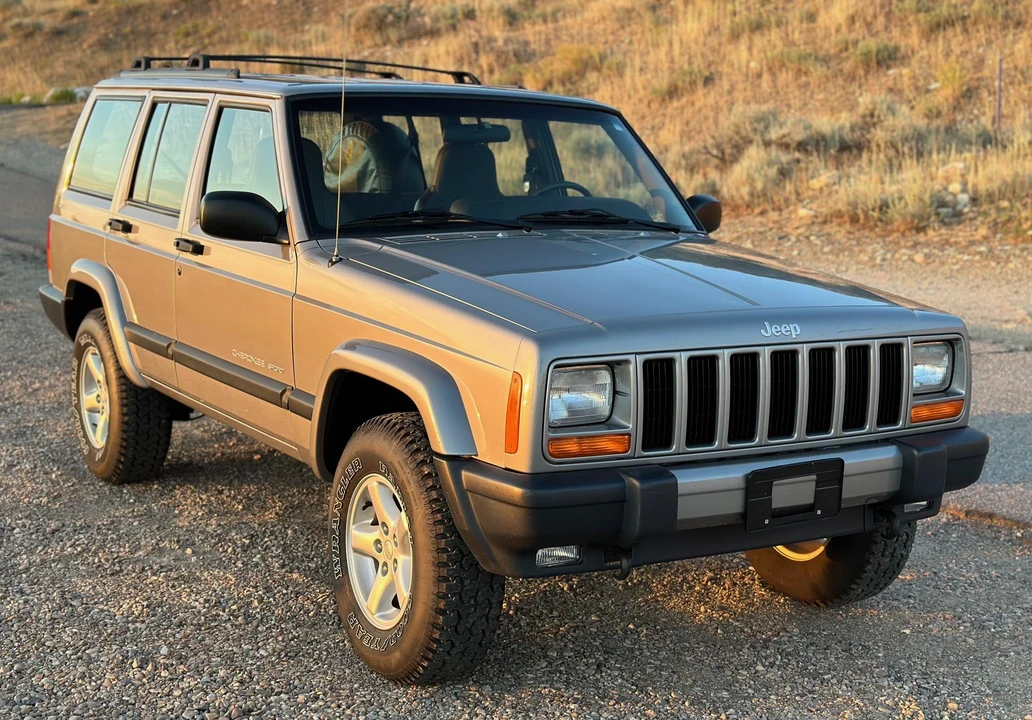 2001 Jeep XJ Cherokee - Image 24 of 31