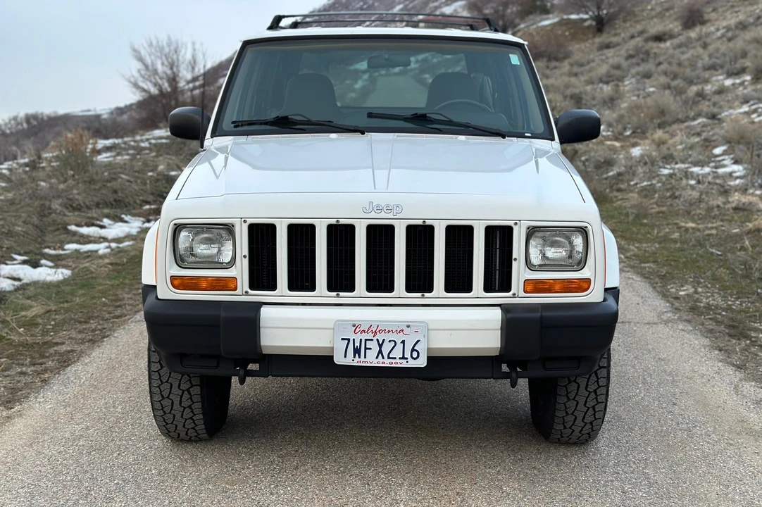 2001 Jeep XJ Cherokee - Image 4 of 31
