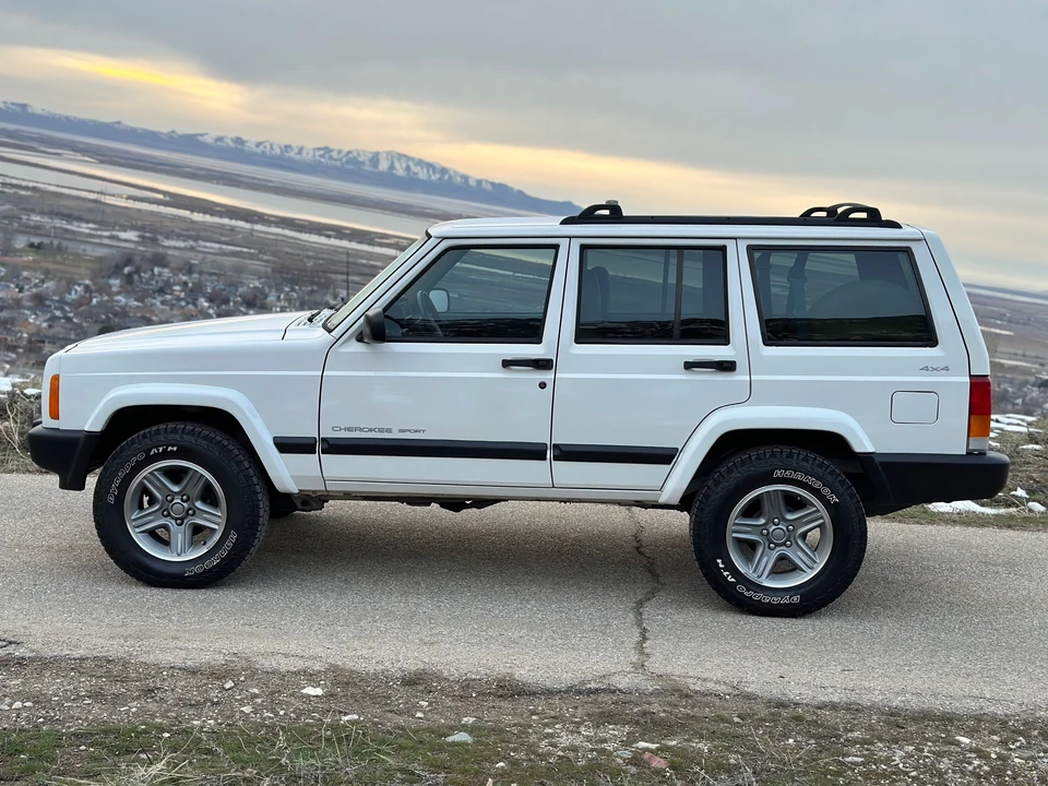2001 Jeep XJ Cherokee - Image 13 of 31