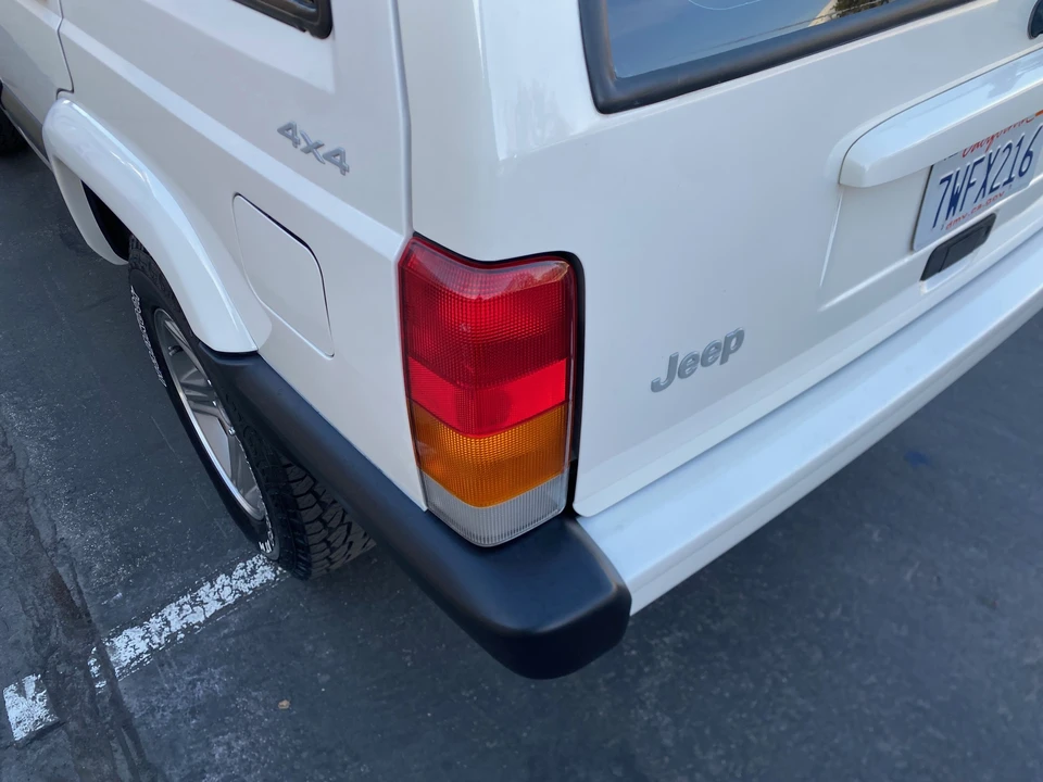 2001 Jeep XJ Cherokee - Image 29 of 31