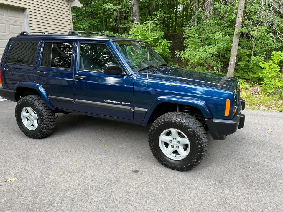 2001 Jeep XJ Cherokee - Image 7 of 31
