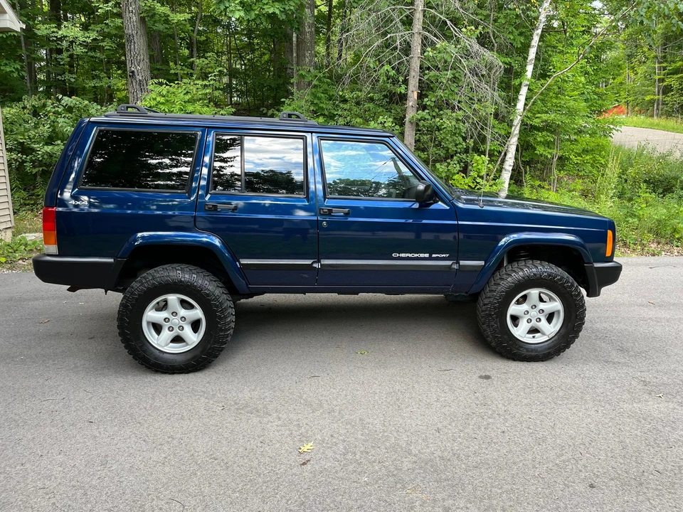 2001 Jeep XJ Cherokee - Image 6 of 31