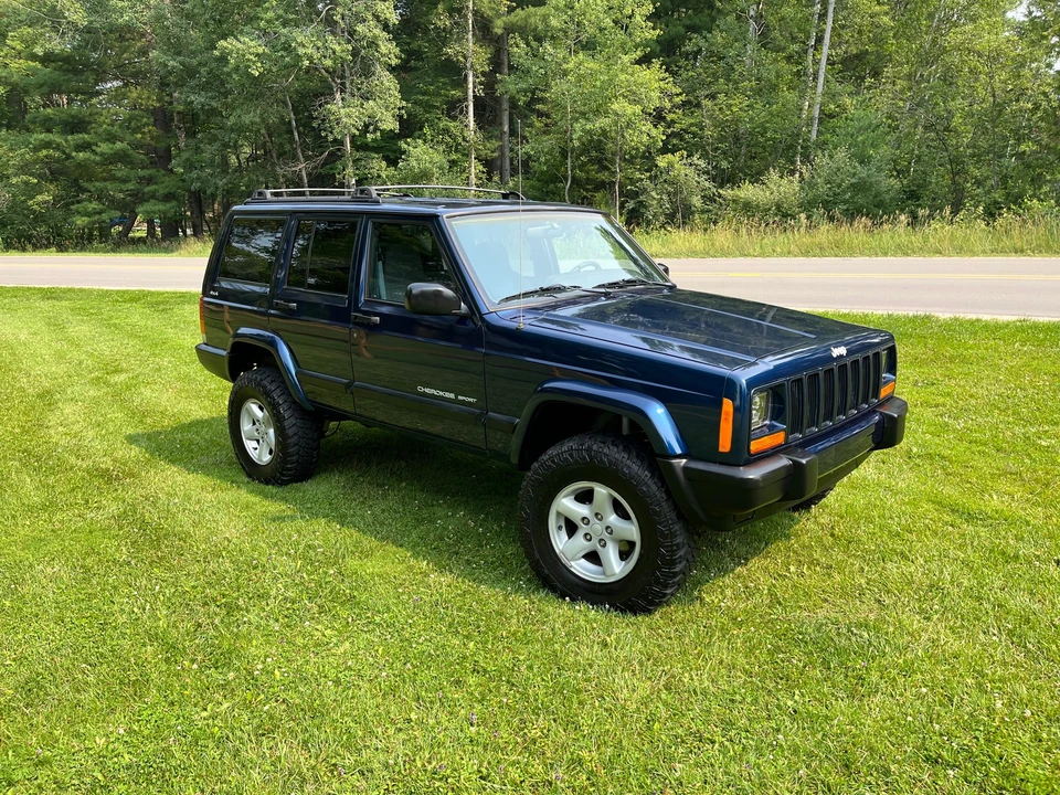 2001 Jeep XJ Cherokee - Image 15 of 31