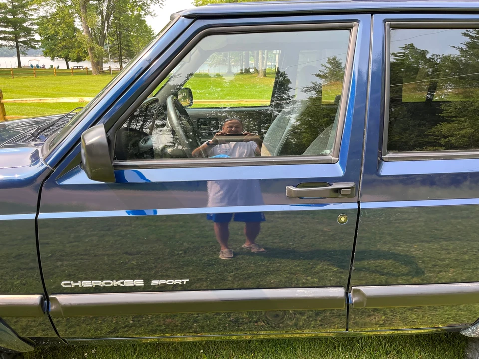 2001 Jeep XJ Cherokee - Image 27 of 31