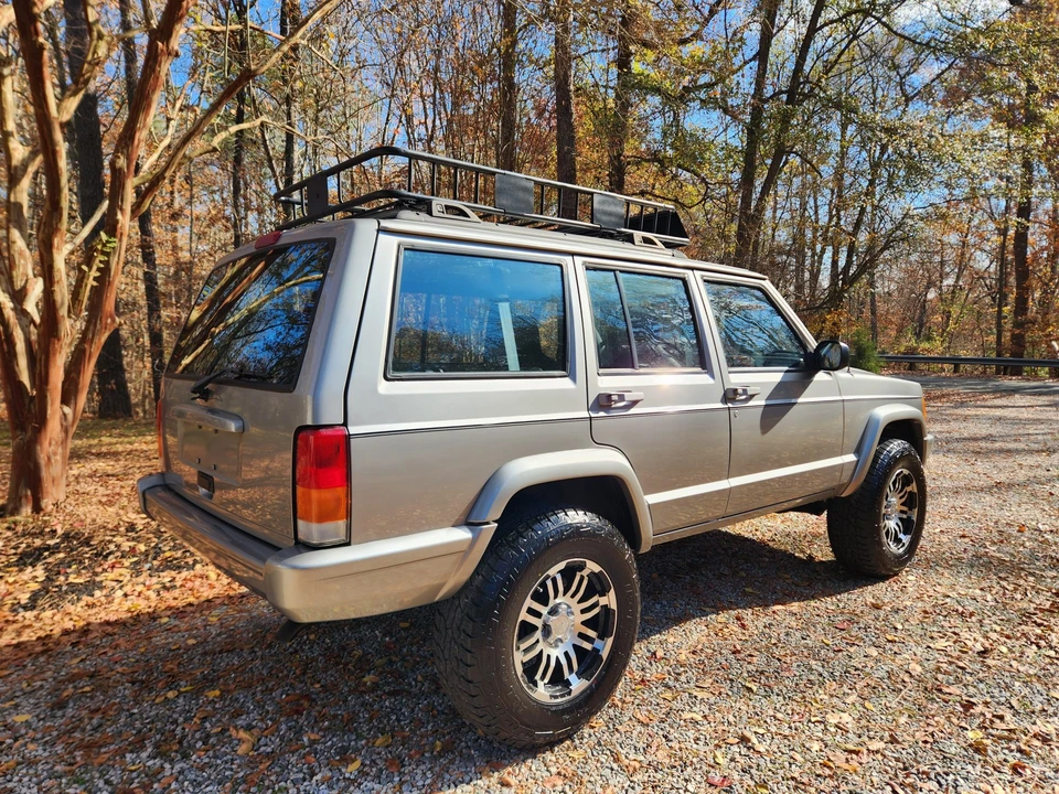 2001 Jeep XJ Cherokee - Image 8 of 31