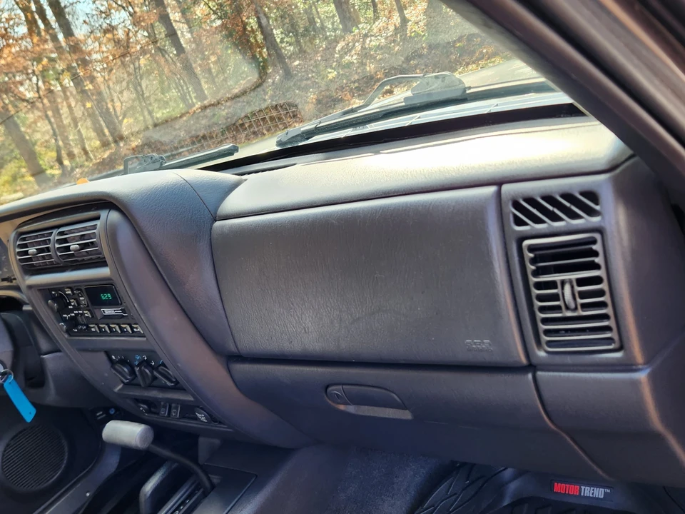 2001 Jeep XJ Cherokee - Image 26 of 31