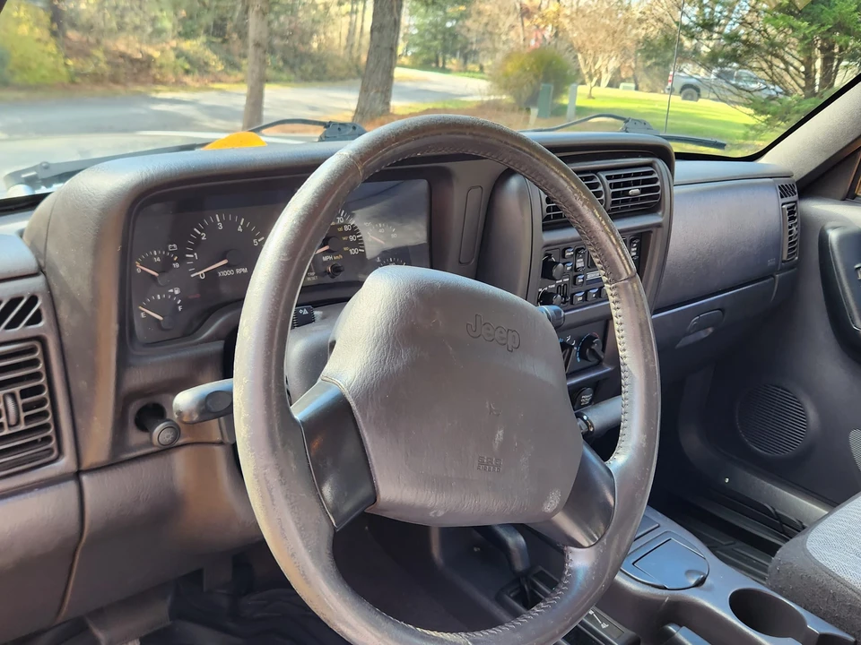 2001 Jeep XJ Cherokee - Image 29 of 31