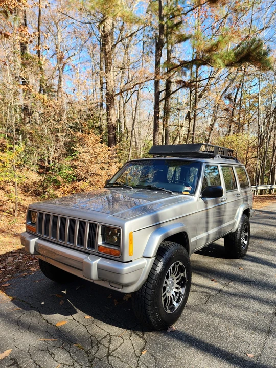 2001 Jeep XJ Cherokee - Image 5 of 31
