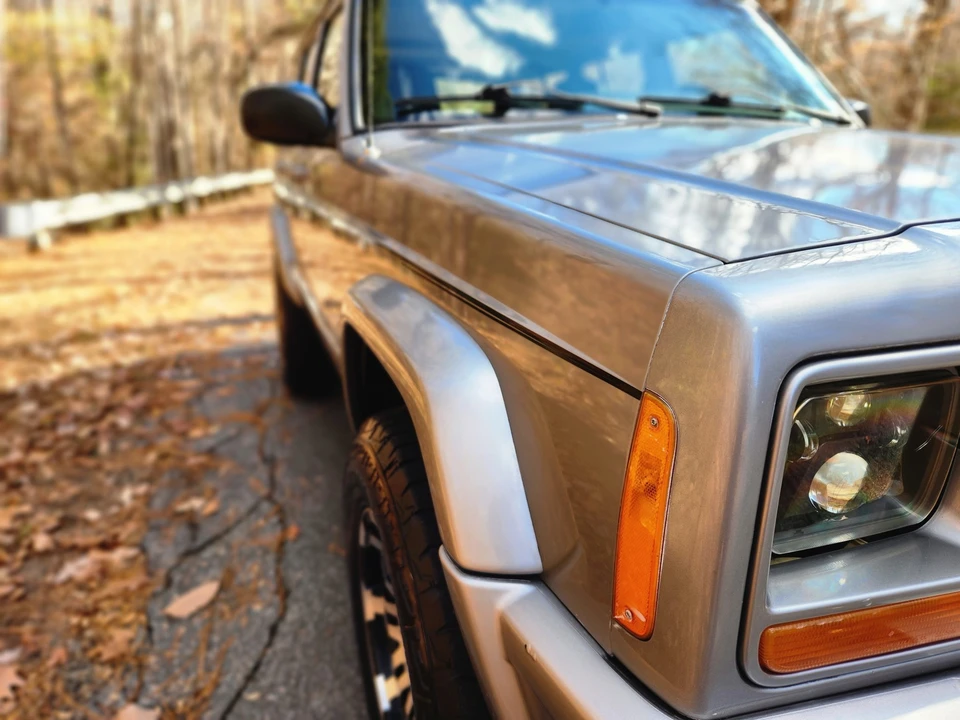 2001 Jeep XJ Cherokee - Image 9 of 31