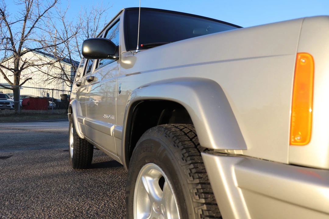 2001 Jeep XJ Cherokee - Image 28 of 31
