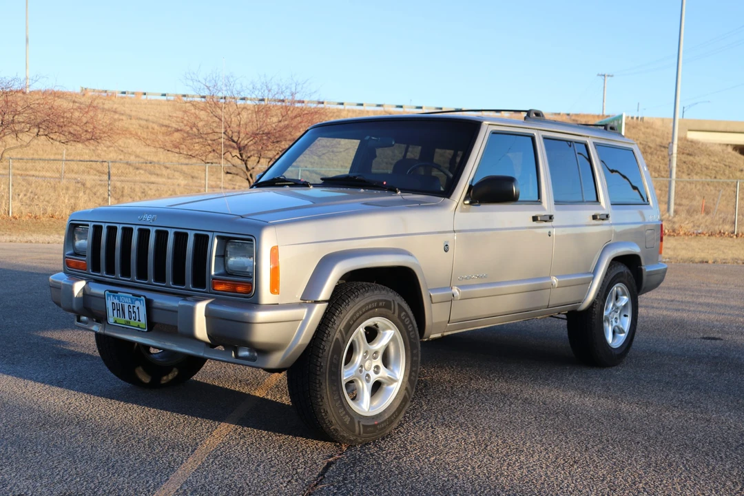 2001 Jeep XJ Cherokee - Image 4 of 31