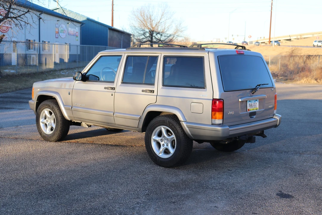 2001 Jeep XJ Cherokee - Image 21 of 31