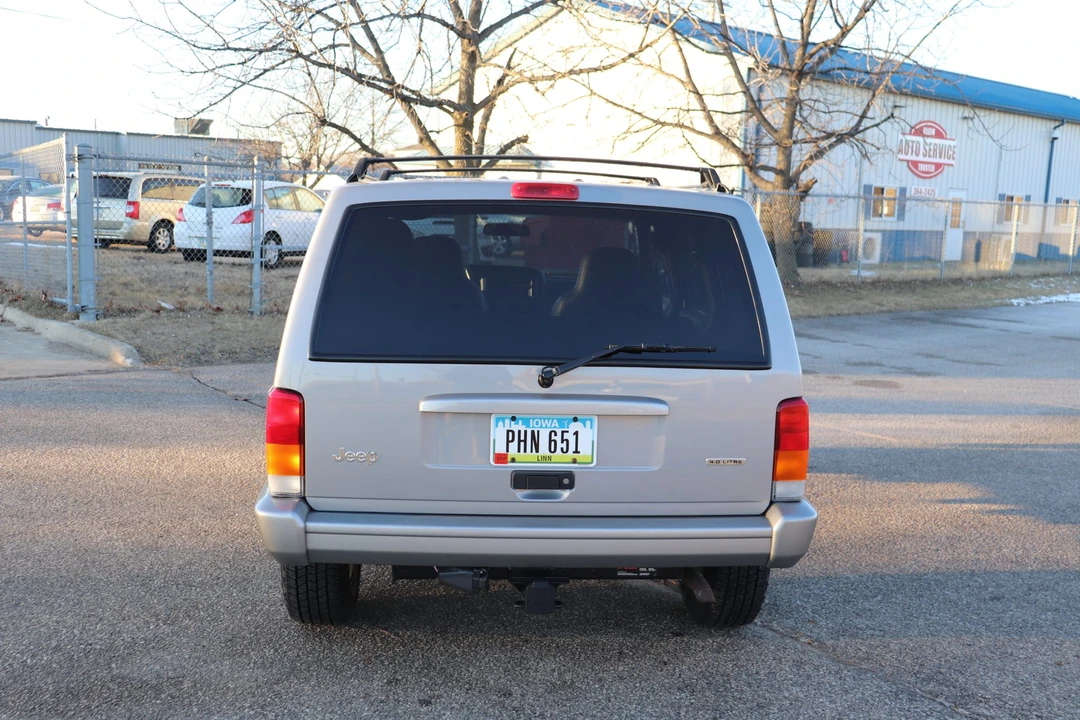 2001 Jeep XJ Cherokee - Image 18 of 31