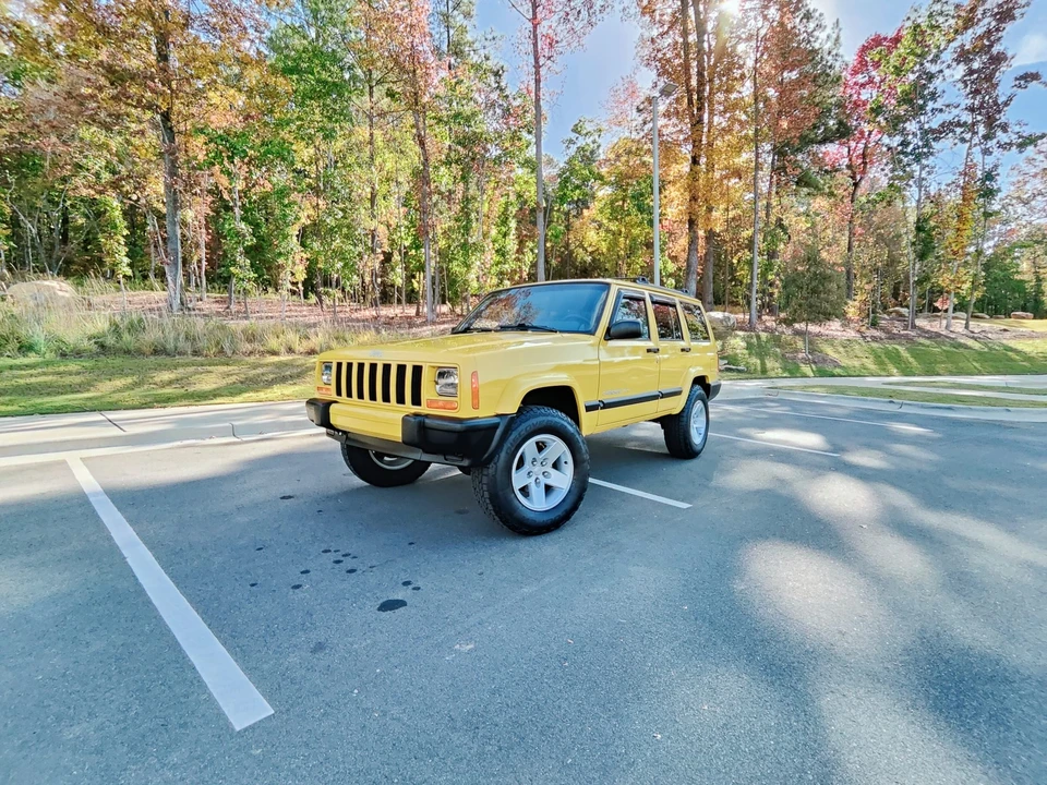2001 Jeep XJ Cherokee - Image 14 of 31