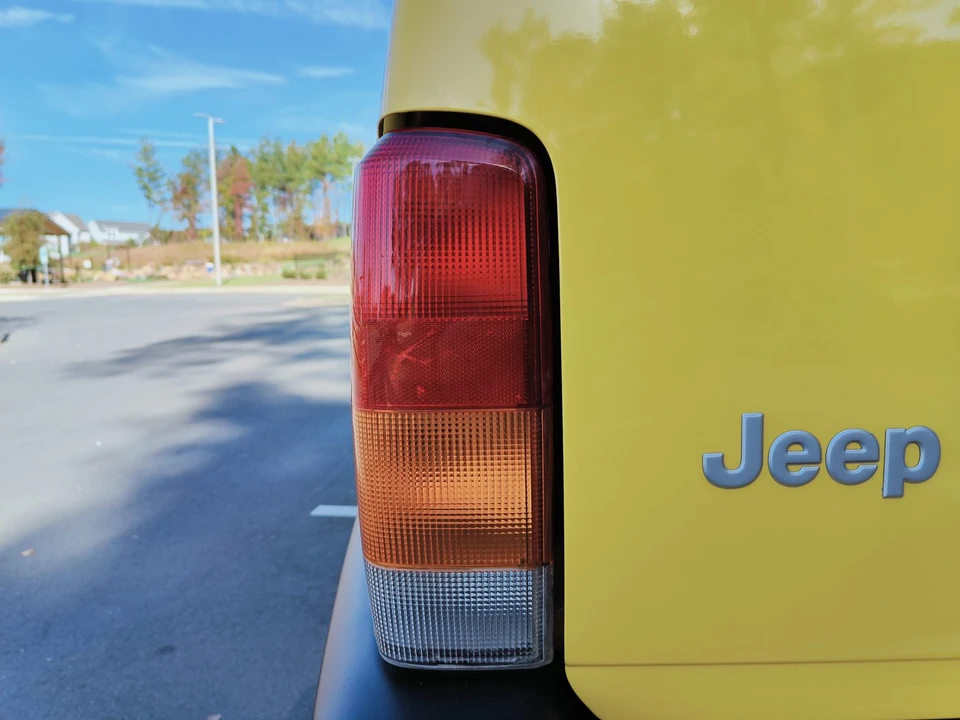 2001 Jeep XJ Cherokee - Image 30 of 31