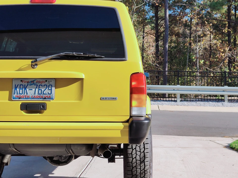 2001 Jeep XJ Cherokee - Image 29 of 31