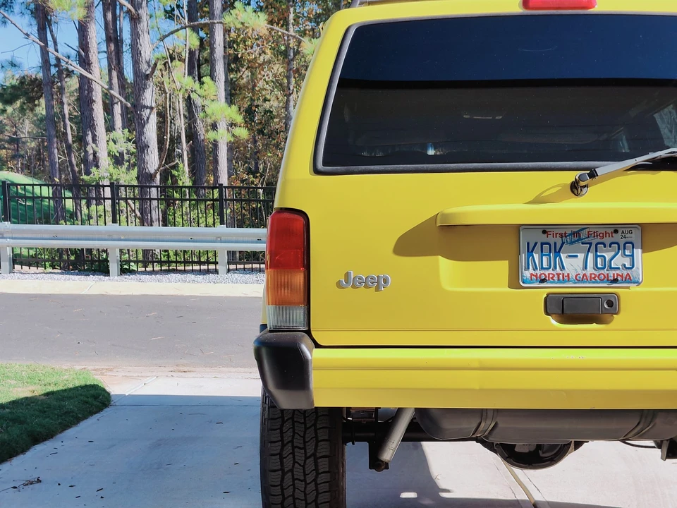 2001 Jeep XJ Cherokee - Image 28 of 31