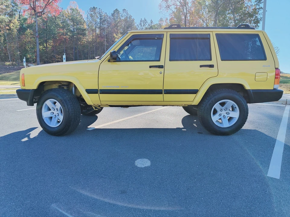 2001 Jeep XJ Cherokee - Image 18 of 31