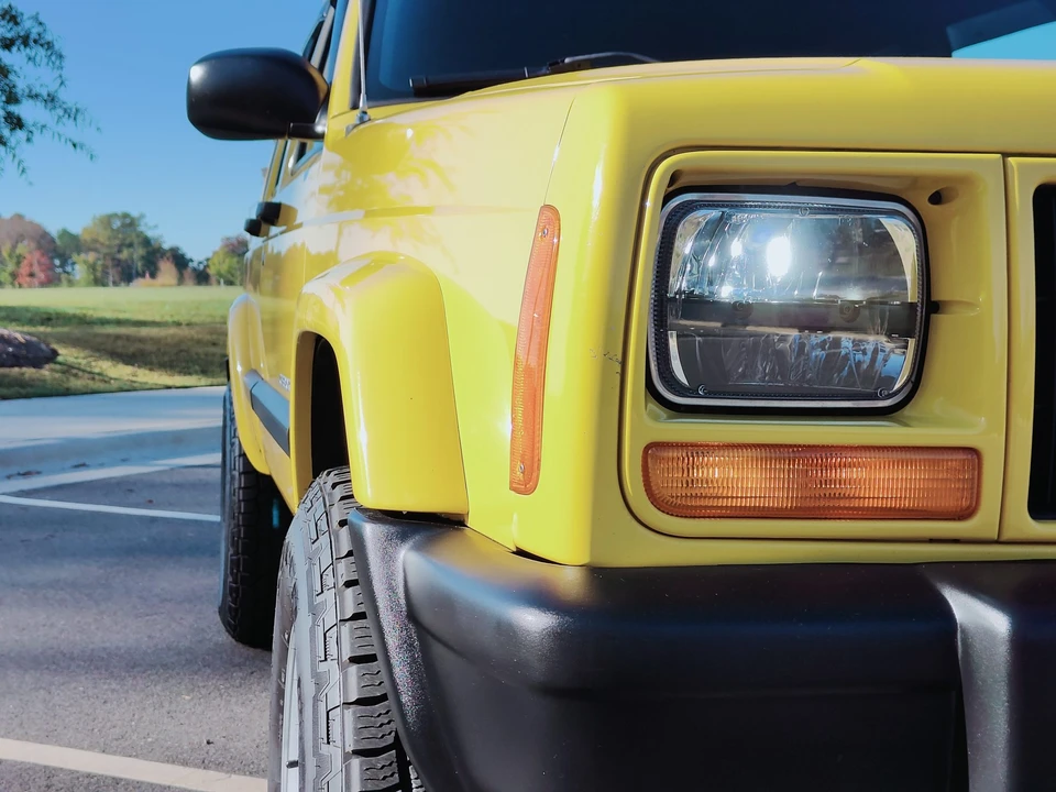 2001 Jeep XJ Cherokee - Image 25 of 31