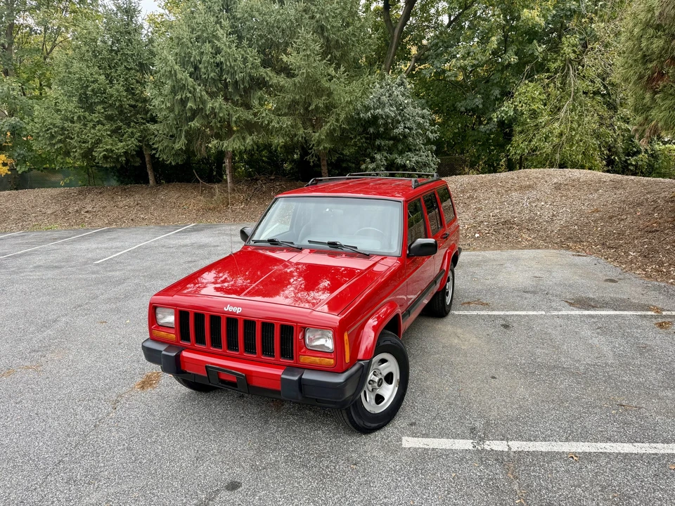 2001 Jeep XJ Cherokee - Image 2 of 31
