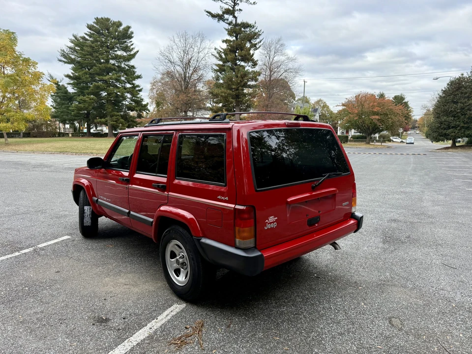 2001 Jeep XJ Cherokee - Image 30 of 31
