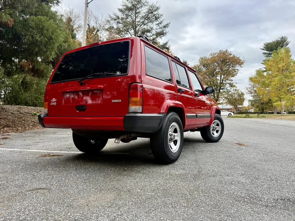 2001 Jeep XJ Cherokee - Image 22 of 31