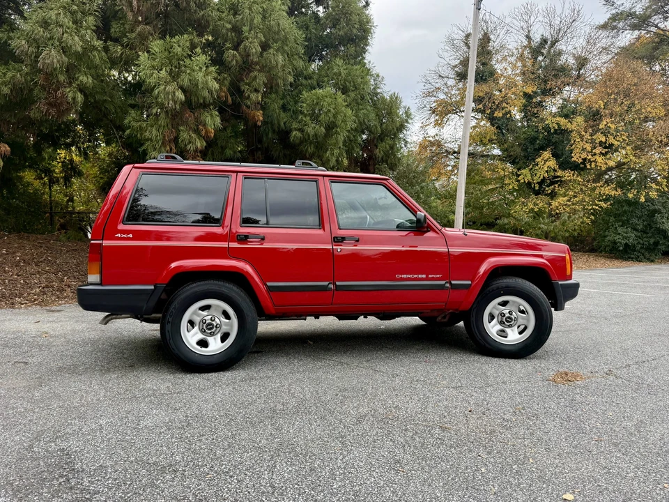 2001 Jeep XJ Cherokee - Image 15 of 31