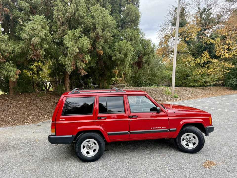 2001 Jeep XJ Cherokee - Image 17 of 31