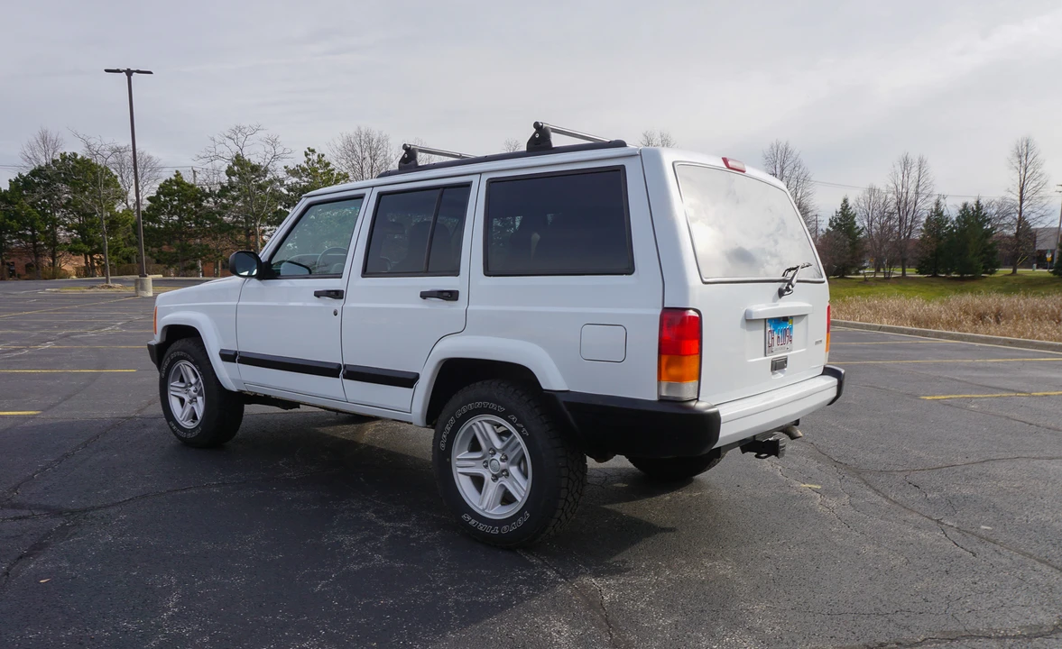 2001 Jeep XJ Cherokee - Image 6 of 31