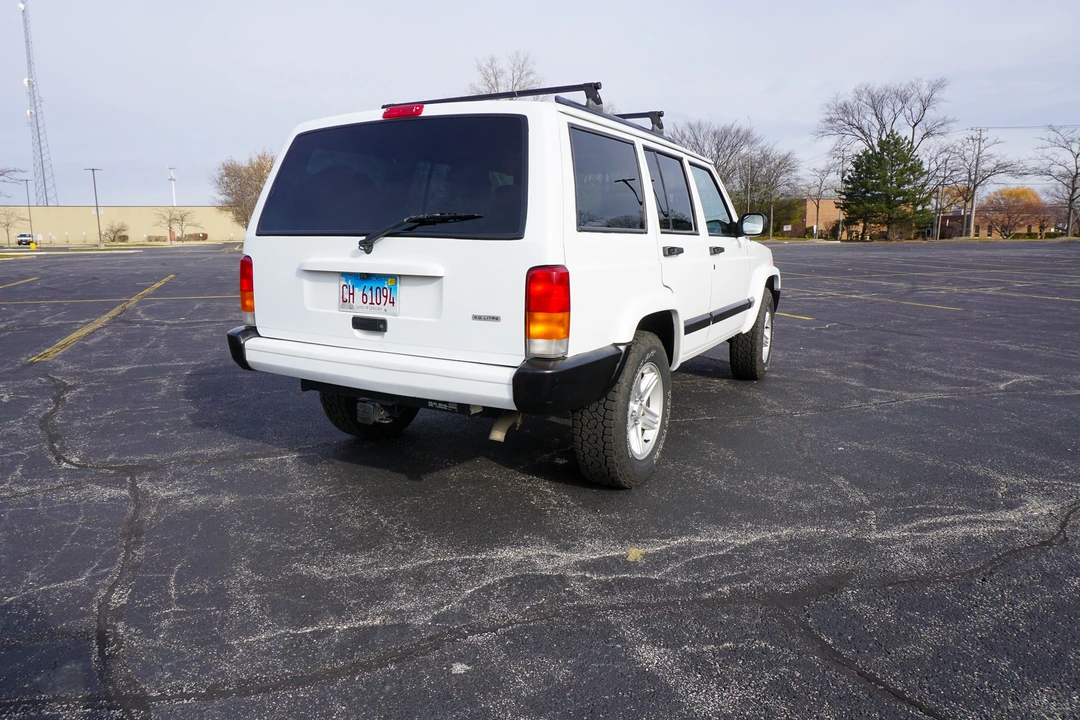 2001 Jeep XJ Cherokee - Image 9 of 31