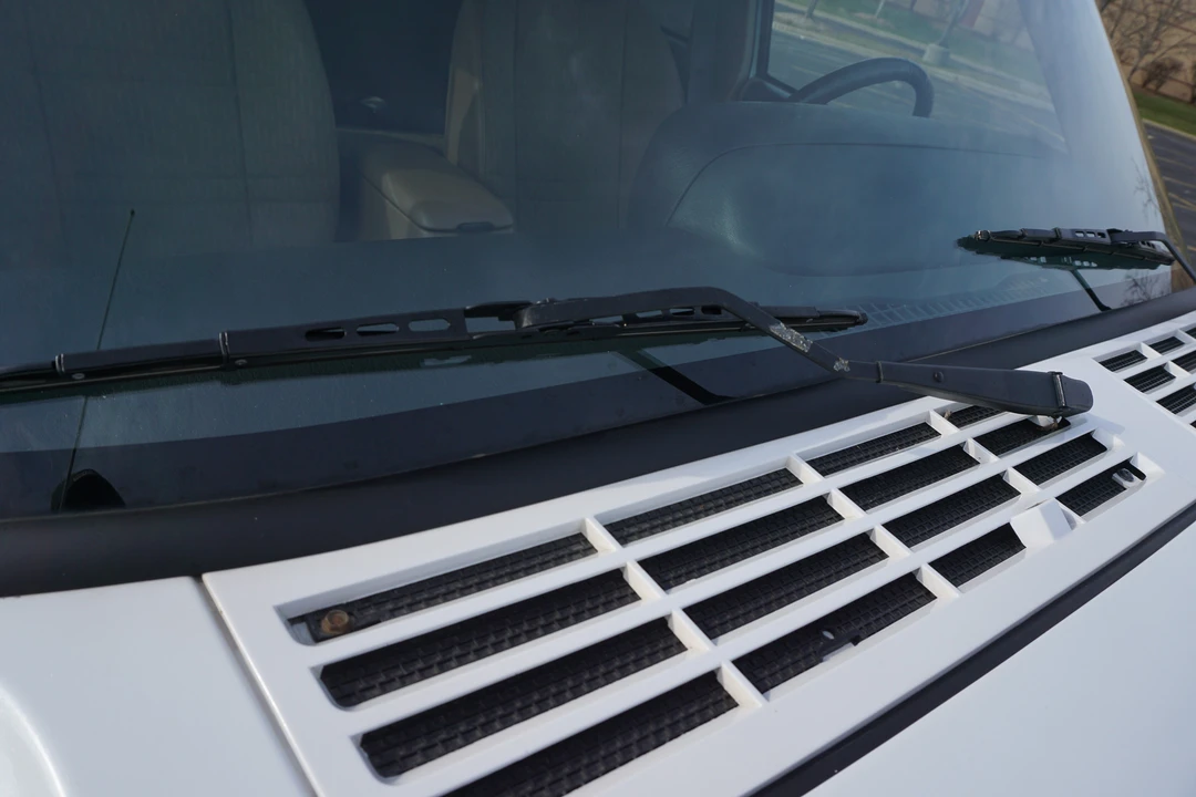 2001 Jeep XJ Cherokee - Image 18 of 31
