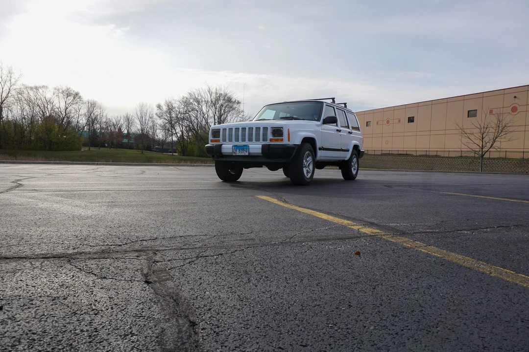 2001 Jeep XJ Cherokee - Image 3 of 31