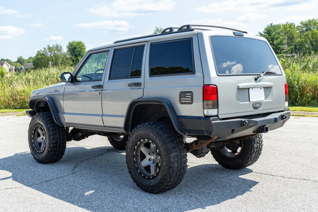2001 Jeep XJ Cherokee - Image 7 of 31