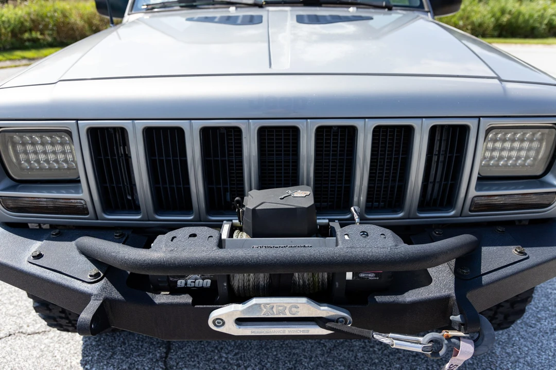 2001 Jeep XJ Cherokee - Image 26 of 31