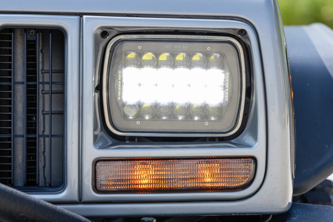 2001 Jeep XJ Cherokee - Image 18 of 31