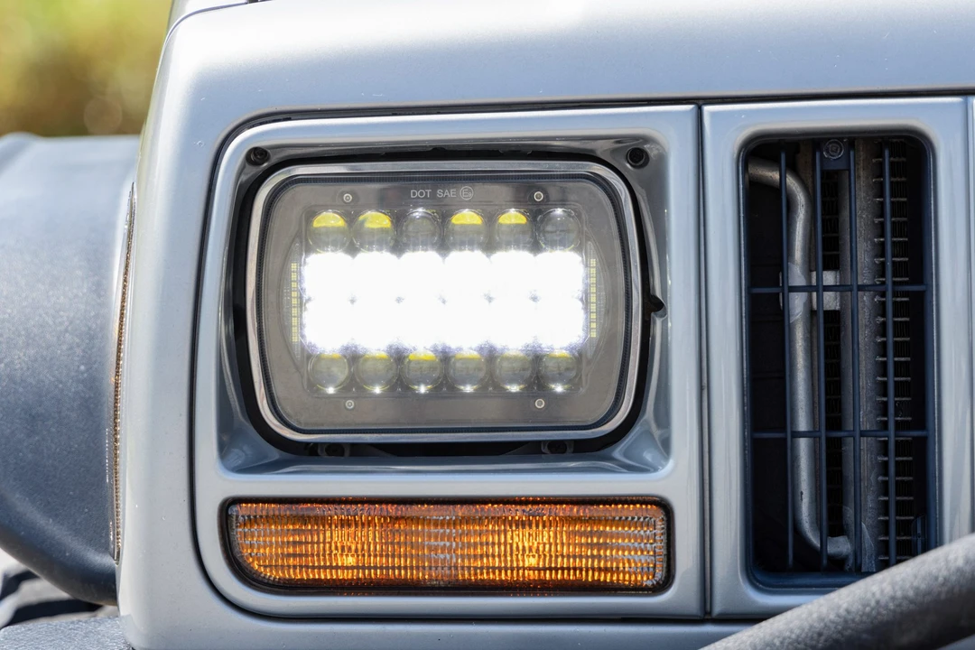 2001 Jeep XJ Cherokee - Image 17 of 31