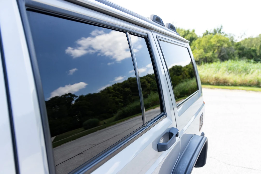 2001 Jeep XJ Cherokee - Image 23 of 31