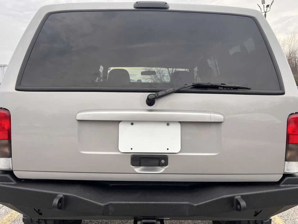 2001 Jeep XJ Cherokee - Image 15 of 31