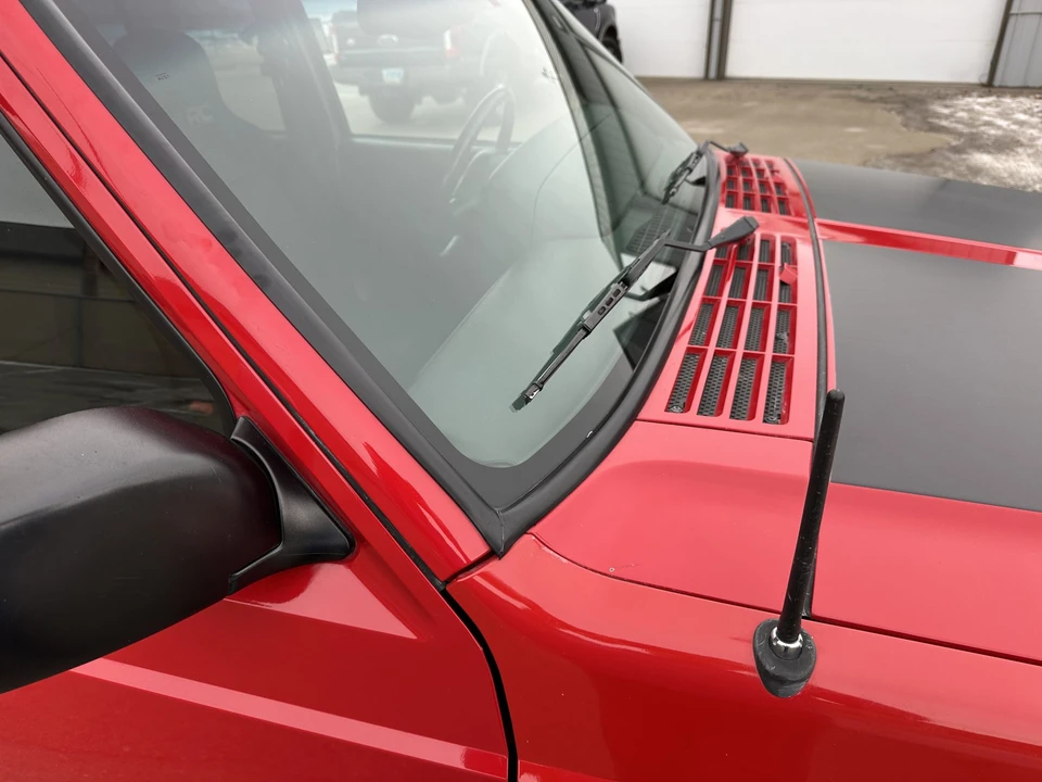 2001 Jeep XJ Cherokee - Image 23 of 31