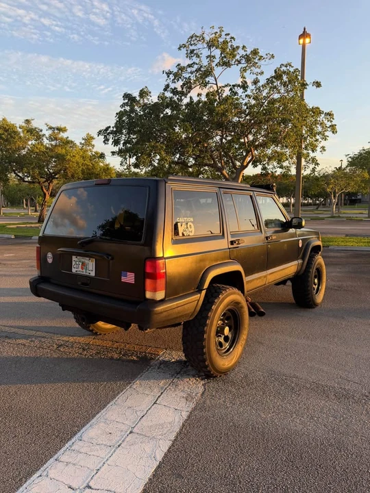 2001 Jeep XJ Cherokee - Image 6 of 13