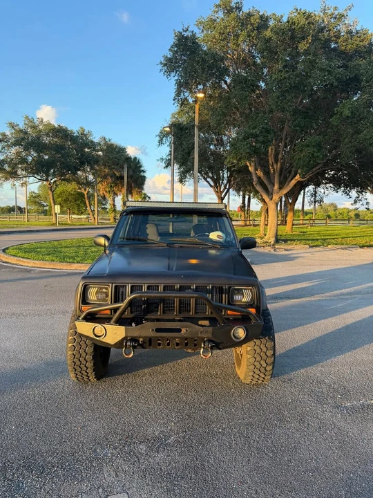 2001 Jeep XJ Cherokee - Image 5 of 13