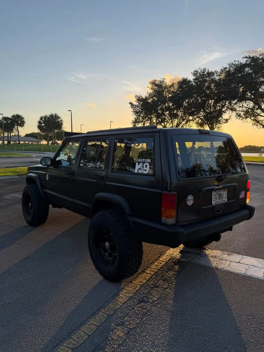 2001 Jeep XJ Cherokee - Image 7 of 13