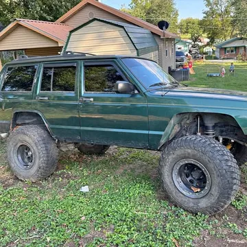 2001 Jeep Cherokee Sport 4D