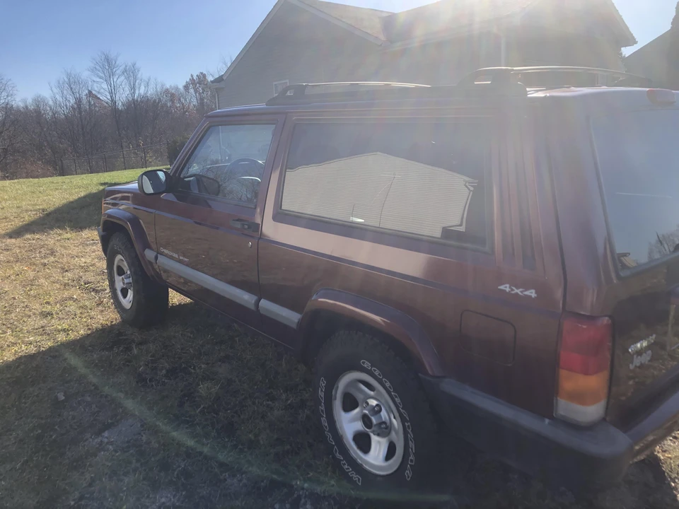 2001 Jeep XJ Cherokee - Image 9 of 31
