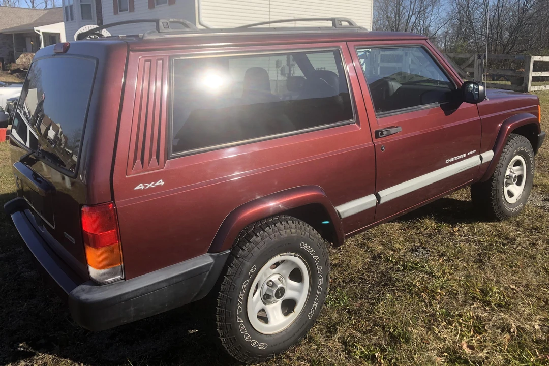 2001 Jeep XJ Cherokee - Image 4 of 31