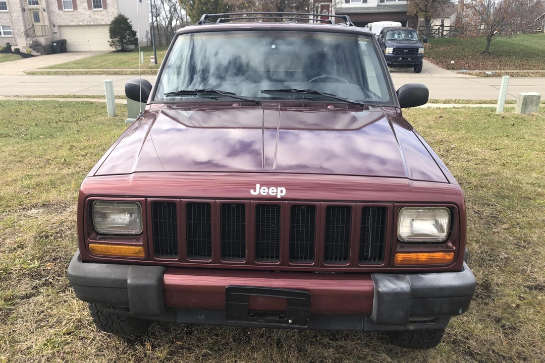 2001 Jeep XJ Cherokee - Image 2 of 31