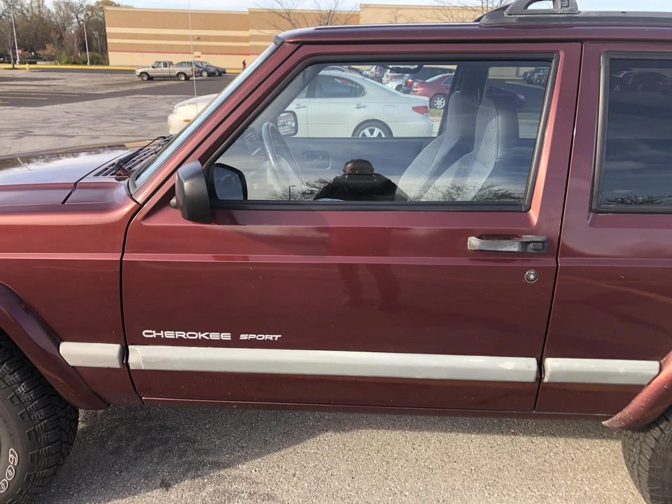 2001 Jeep XJ Cherokee - Image 12 of 31