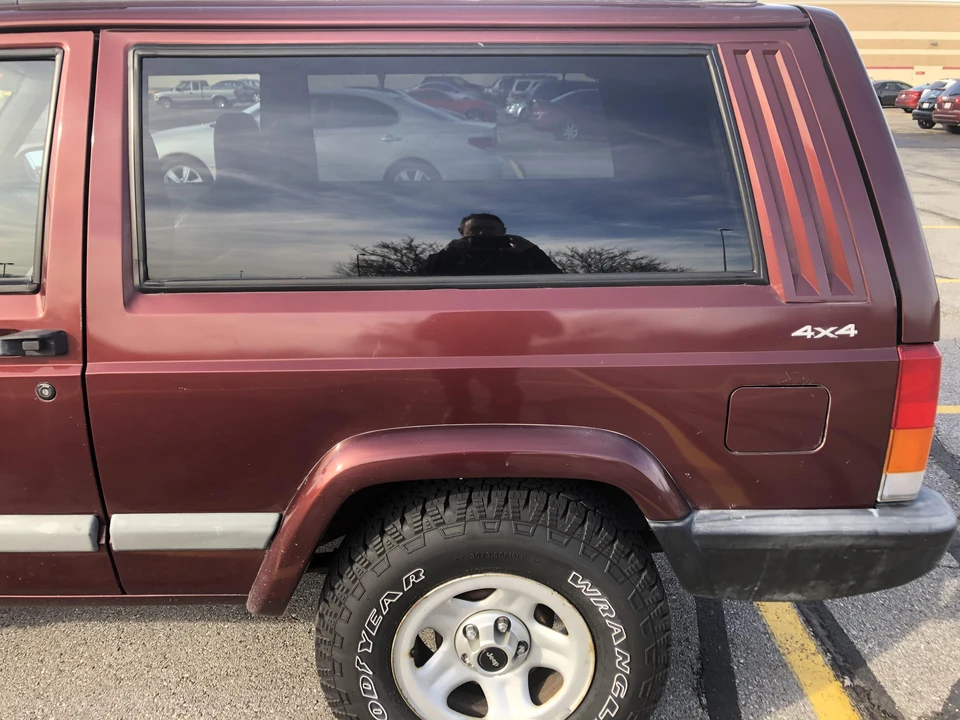 2001 Jeep XJ Cherokee - Image 13 of 31
